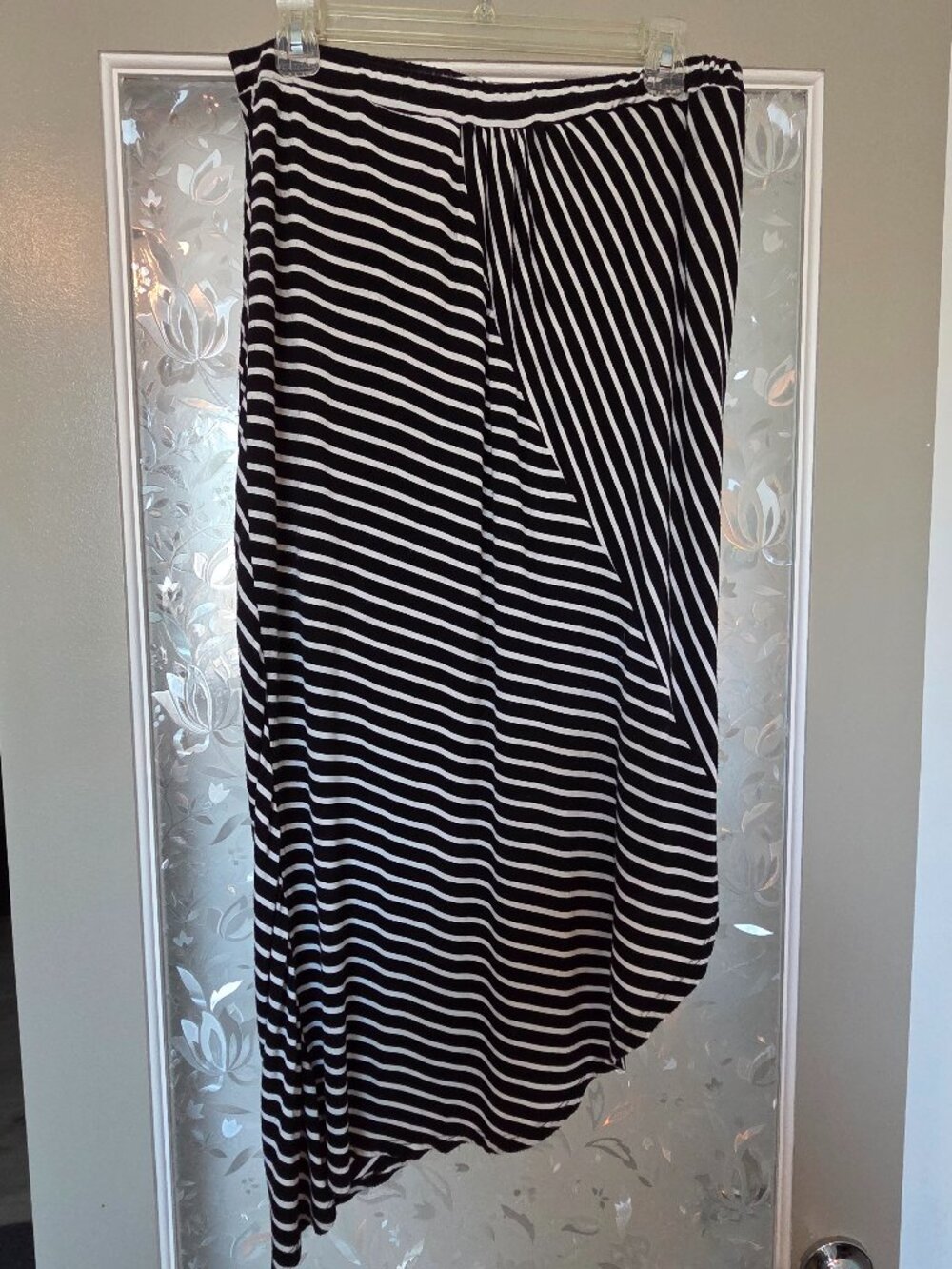 Hi-lo skirt with liner - size XL